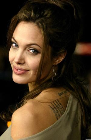  Autors: Fosilija Angelina Jolie Voight