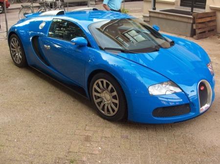 8vieta Bugatti Veyron Viena no... Autors: PankyBoy 10 ātrākie auto pasaulē