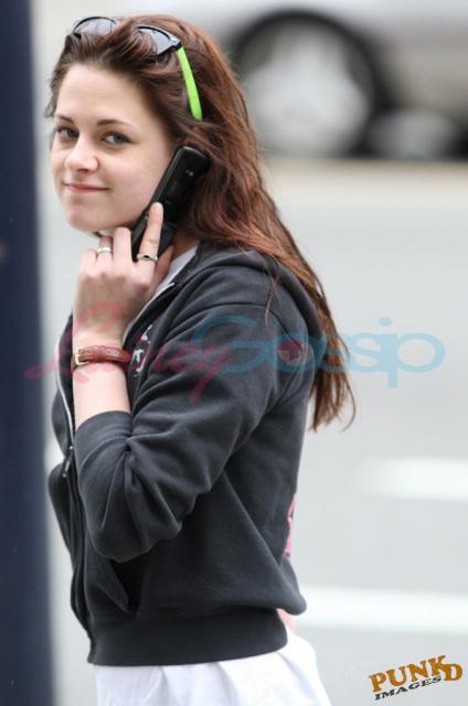  Autors: Fosilija Kristen Jaymes Stewart