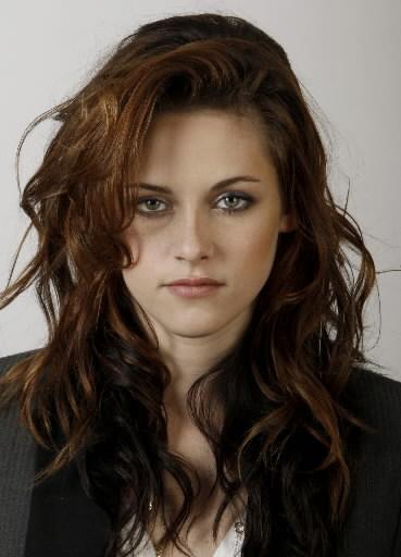  Autors: Fosilija Kristen Jaymes Stewart