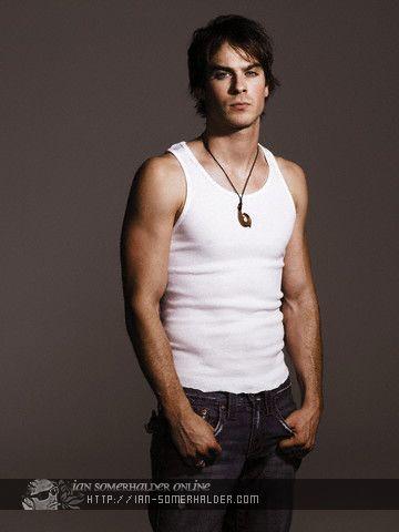 12 Autors: GreySoul Vampire Diaries - The Sexyback - Ian Somerhalder