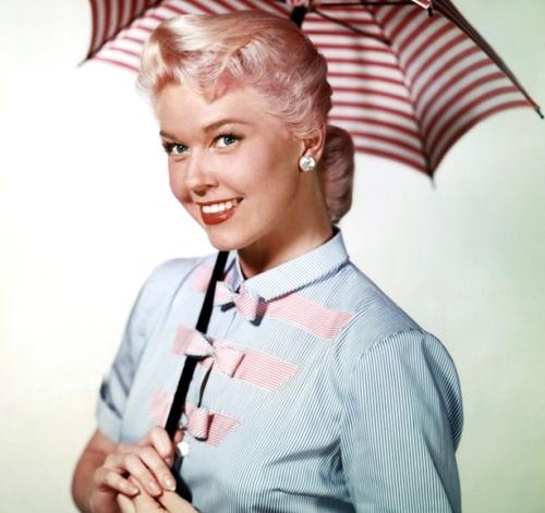  Autors: Barera 30 Iepazīsties - Doris Day