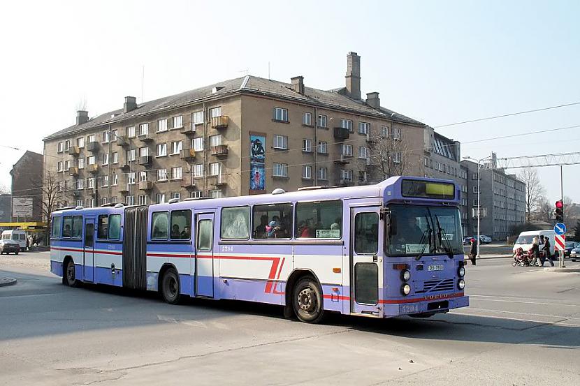 13 bildē minēts autobuss... Autors: nighttrainent Liepājas autobusi 1990 - 2010.