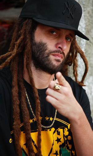 Viņam ir ļoti daudz dažādu... Autors: ganjalover Alborosie!