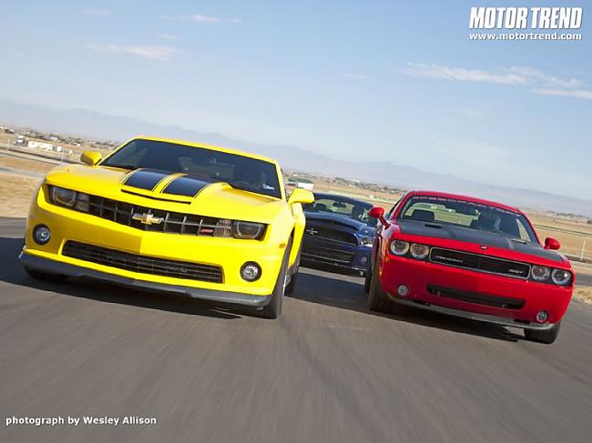  Autors: Speed Camaro vs Challenger vs Shelby