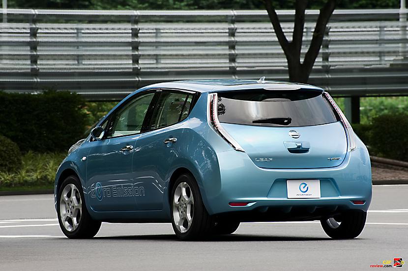 Nissan Leaf Autors: Subaru top 7 2011 gada auto kas ieklust finala