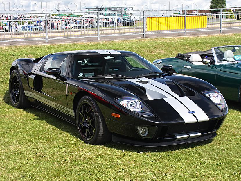  Autors: kapars118 Ford GT