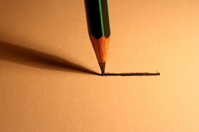 Viens zīmulis var uzzīmēt 35... Autors: GoodMorningStarshine Fakti par zīmuli.