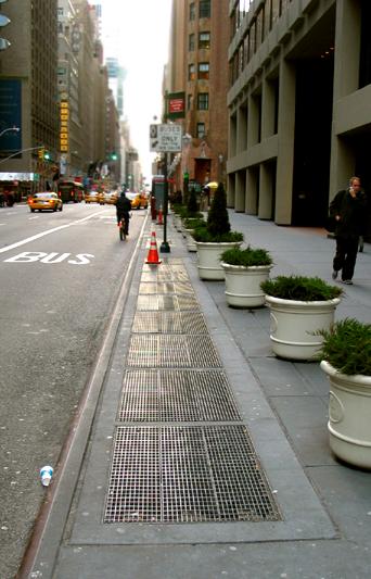 You can see the grate on the... Autors: TuTrakaVaiKā New York City walk