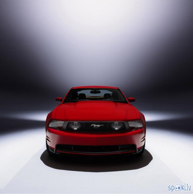  Autors: krixis02 2010 Ford Mustang Coupe and Convertible