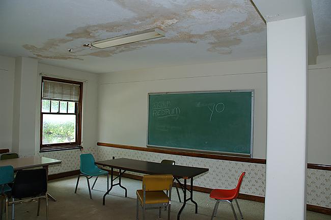 The writing on the board... Autors: Liver State Mental Hospital