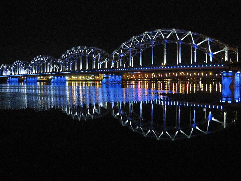  Autors: mazakuce Dzelzceļa Tilts Rīgā