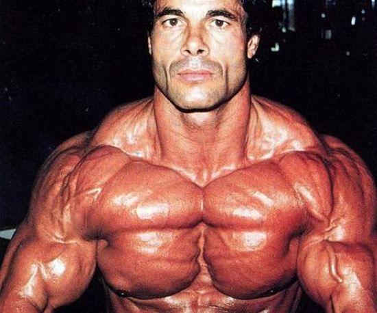 8 Dr Franco Columbu Šis itāļu... Autors: kapars118 TOP 10 Kūltūristi