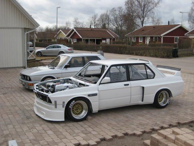  Autors: awoken Bmw e28 m5 csl