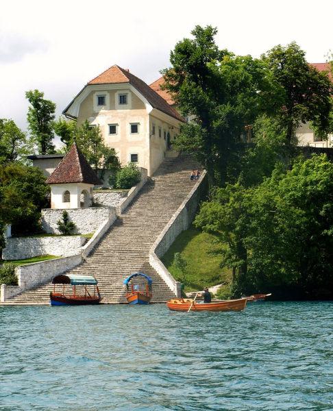  Autors: Fosilija Sala Slovēnijā