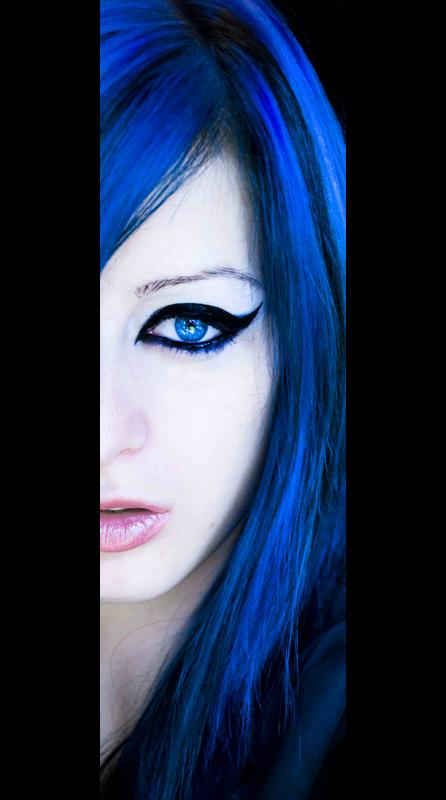 Tā kā zilā krāsa neprasa... Autors: laaacene Blue Hair - They Like To Be Different ^^