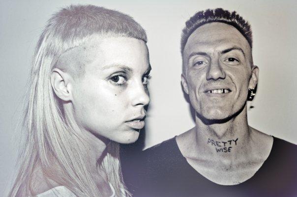  Autors: yolandi vier DIE ANTWOORD>bildes>video>gifi