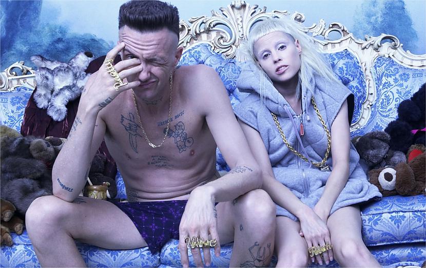  Autors: yolandi vier DIE ANTWOORD>bildes>video>gifi