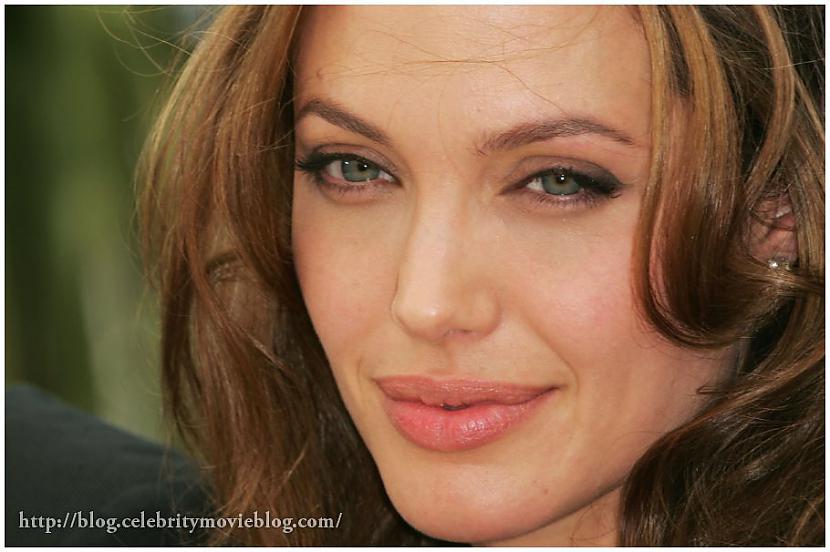  Autors: Jimmy Karstā Angelina Jolie