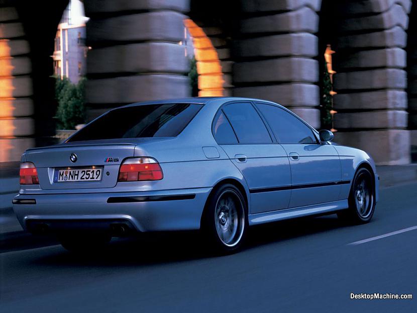  Autors: val4us BMW 5 series wallpapers