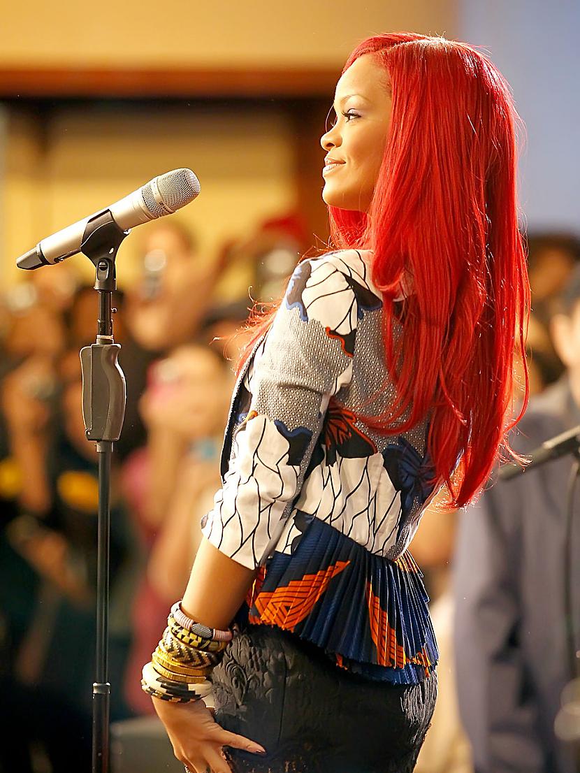  Autors: LovePrettiness rihannas red hair