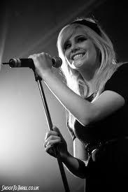  Autors: Lilylu Pixie Lott