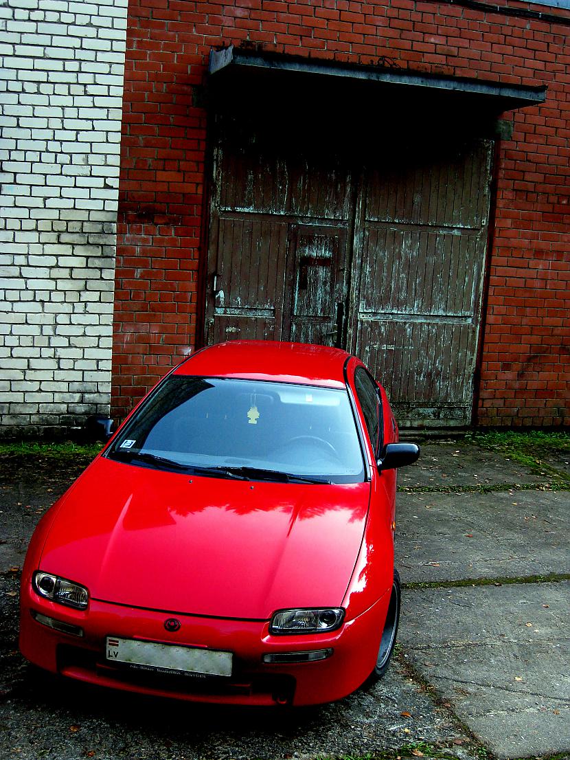 Vizuāli man šī Mazda patīk... Autors: marcipaans9 Mazda 323F (BA)