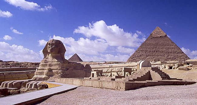 Lielā piramīda Gīzā Ēģiptē Autors: katrīnaD Septiņi pasaules brīnumi (1. daļa)