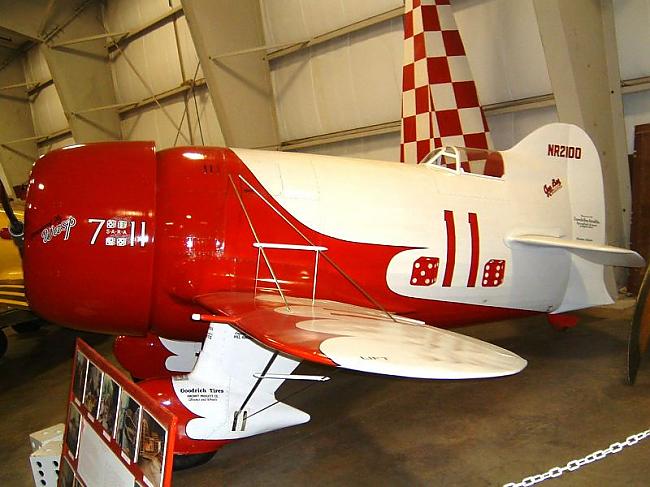 Gee Bee R1 Autors: kapars118 Pasaules neglītākās lidmašīnas