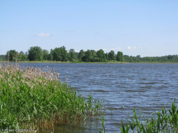 Viļakas ezersUz gandrīz 2 ha... Autors: Battlestar Latvijas mazpilsētas - Viļaka