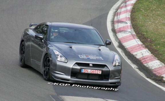 2011 GTR Autors: youfunnyguy Nissan GT-R facelift