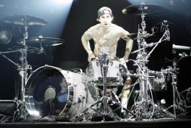 Bungas Travis Barker Autors: arctic monkey 4 krutākie mūzikas instrumenti un to pavēlnieki.