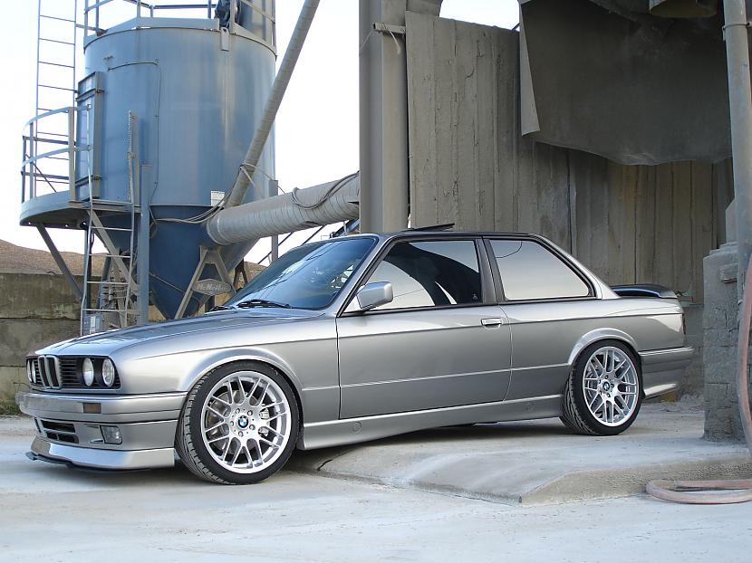  Autors: Kaneelis BMW e30