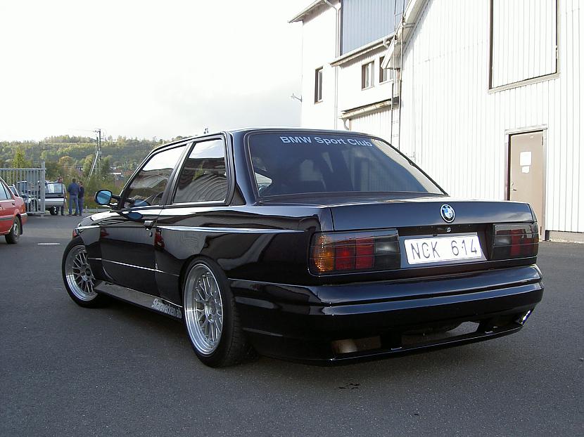  Autors: Kaneelis BMW e30