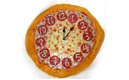 Pizza clock Šis pulksteņa... Autors: Justteen 10 stilīgākie pulksteņi..