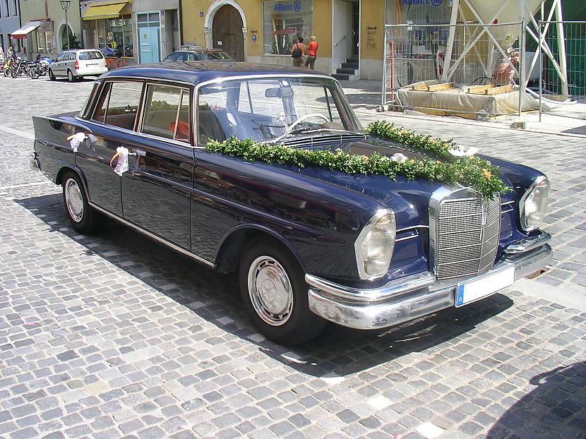  Autors: Realist Mercedes-Benz W111