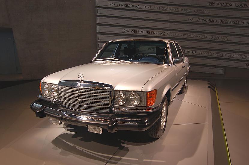  Autors: Realist Mercedes benz w116