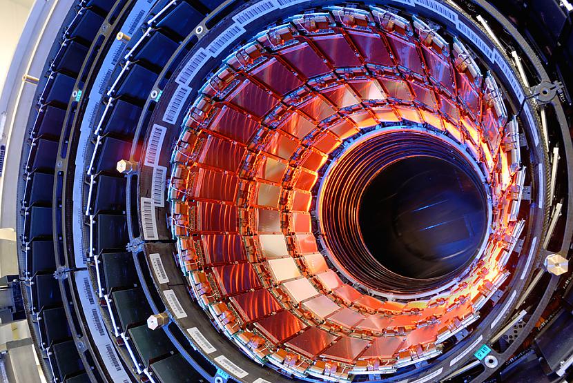  Autors: PPRS hadron collider