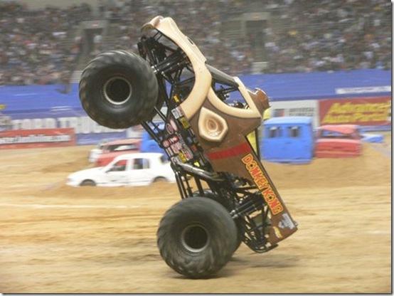  Autors: ForeverAlone monster truck.