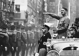 1919 gadā Hitlers iestājās... Autors: Fosilija Hitler-onkuls