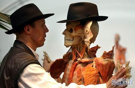  Autors: Kadets Vācu anatoms pārdod cilvēku paliekas