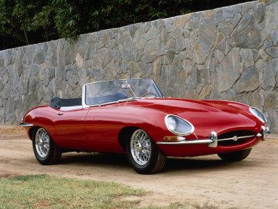  Autors: Fosilija Jaguar E-Type