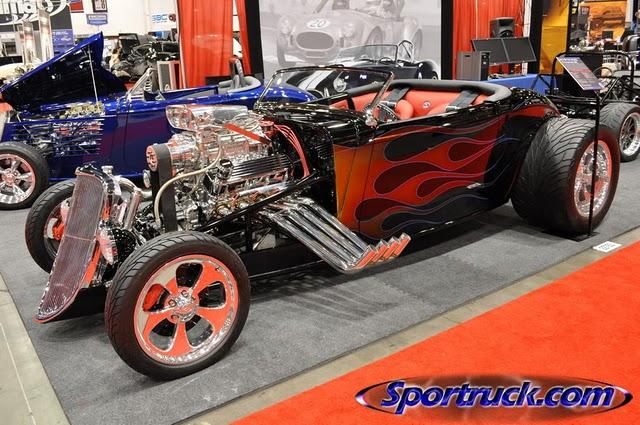  Autors: Fosilija FFR '33 Hot Rod