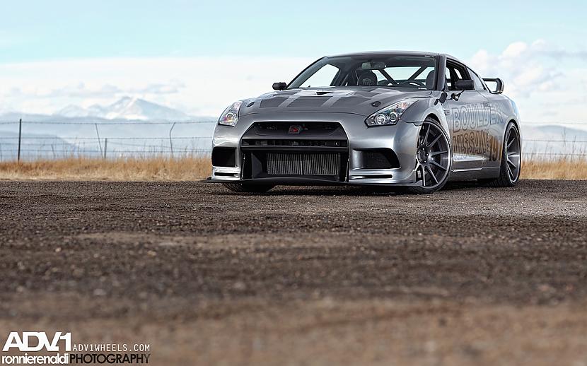 Nissan GTR R35 Autors: CIs4Care Cars on sweet wheels; Pt. tres