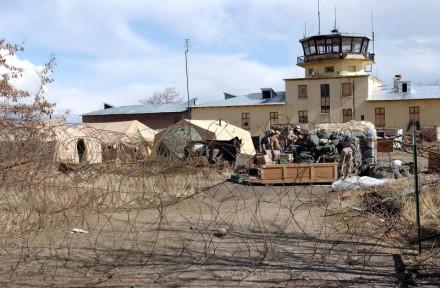 Guantanamo Autors: Chuubey Road to Guantanamo.