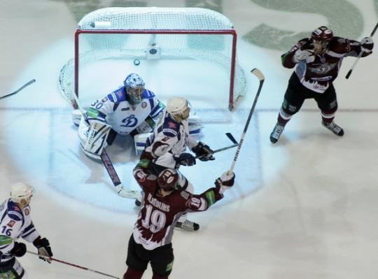  Autors: Pacantruška Rīgas ''Dinamo'' foto kadros.