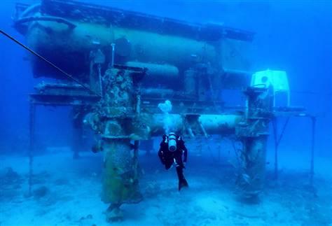 20 metru dziļumā Atlantijas... Autors: Moonwalker Ekstrēmākās laboratorijas