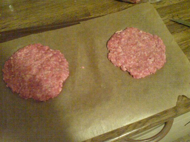 Uztaisām 2 liellopu gaļas... Autors: Spoku PUPI Big Mac mājās