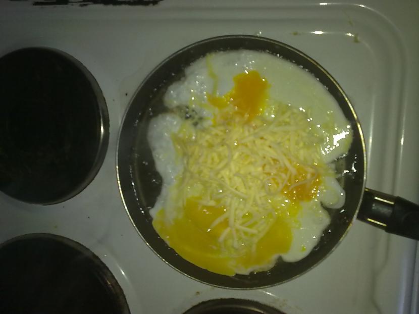 uzmet olas uz pannas man... Autors: Al Cohol Kā es brokastis, pusdivos dienā, taisīju.
