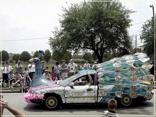  Autors: MrSm1th Funny Car Parade Picures